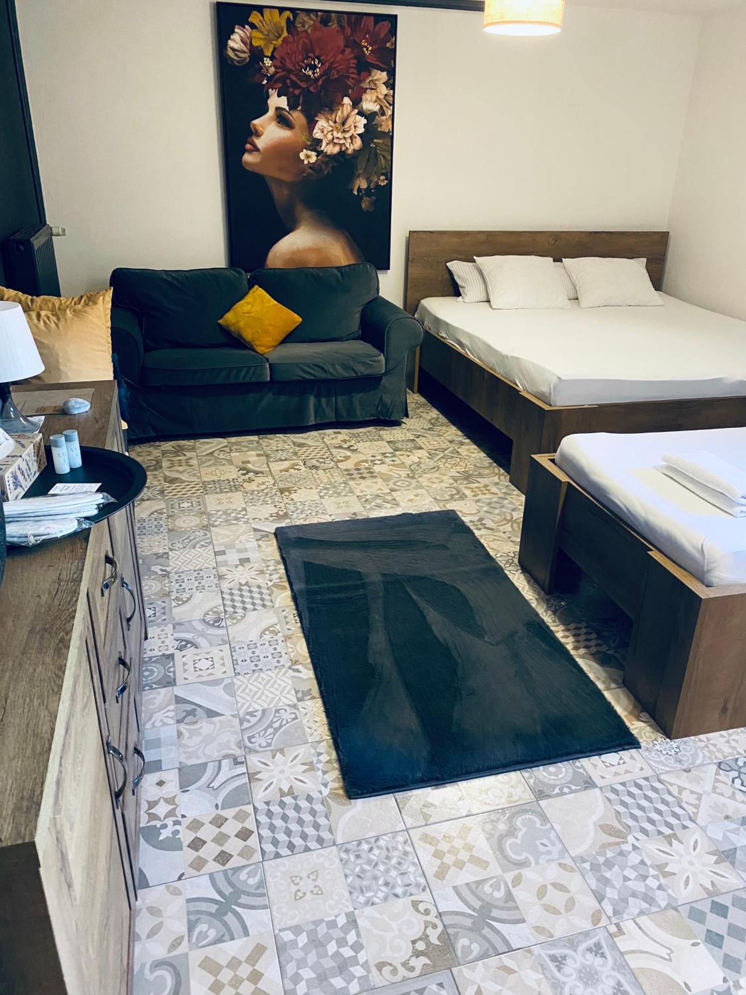 Rooms & Apartment Zala Airport Shuttle Option Cerklje na Gorenjskem Exterior foto